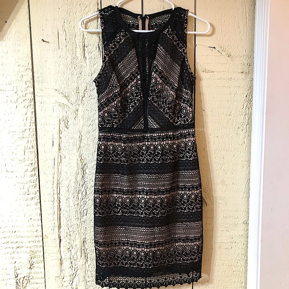 Aqua XS Nude Lace Dress - Picture 1 of 8